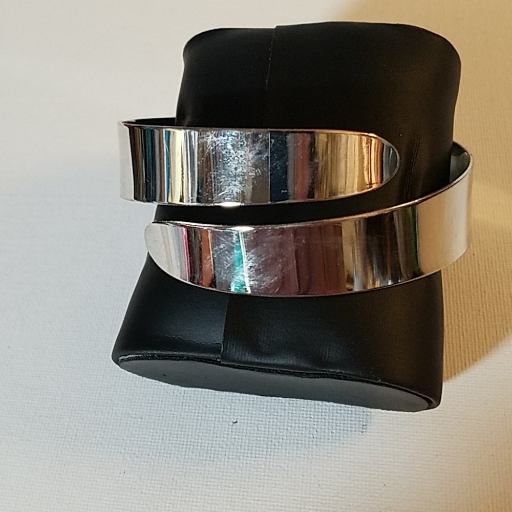 Cuff Bracelet Silver Tone